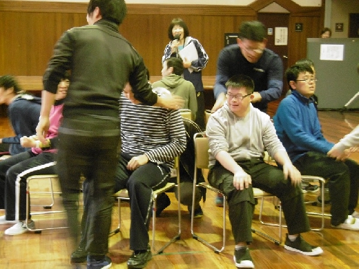 様々な音楽に合わせて楽しみました。